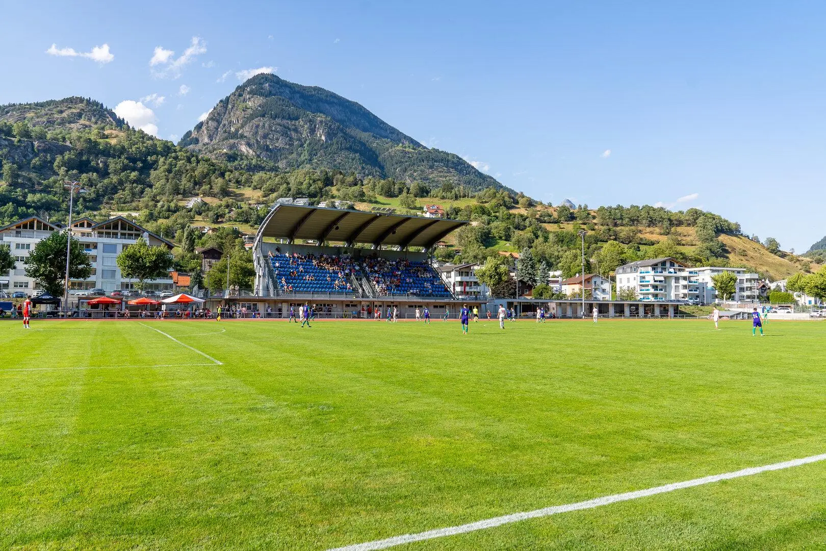 Matchfoto mit Tribüne Matchfoto mit Tribüne